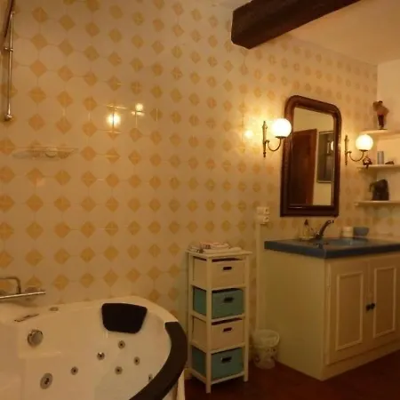 House De Sarradas *
